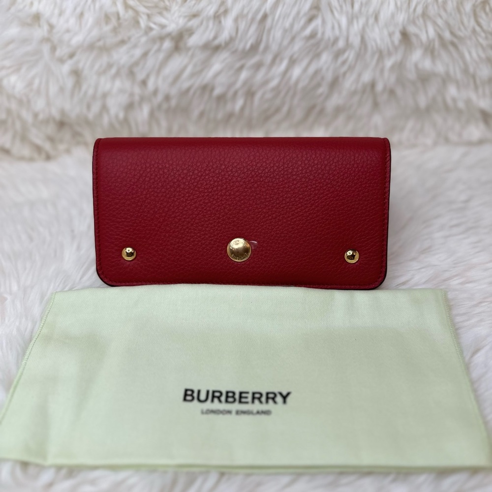 Brand New Burberry Red Pebbled Leather Wallet - Picture 3 of 6